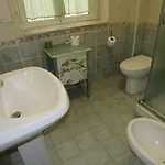 Speranzella Oda ve Kahvaltı 4*