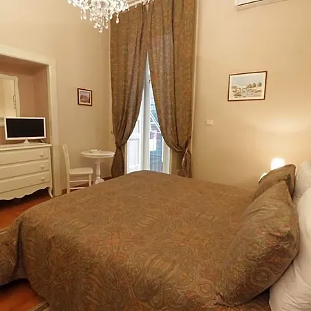 فندق مبيت وإفطار Speranzella نابولي